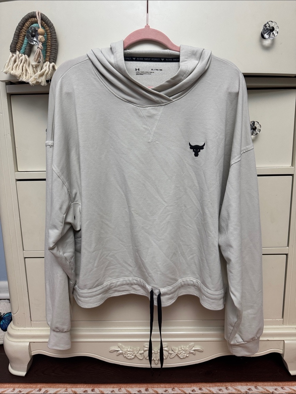 Under Armour Women's Light Gray Cowl Neck Pullover Hoodie Sweater